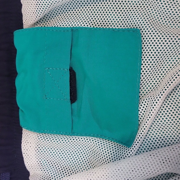 L.L.Bean Green Pull-on Nylon Swim Shorts w/ Netted Interior & Drawstring Waist - Picture 7 of 14